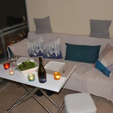 Apartment - Front De